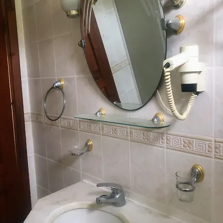 Alisa Hotel